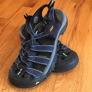 Keen whisper sandals